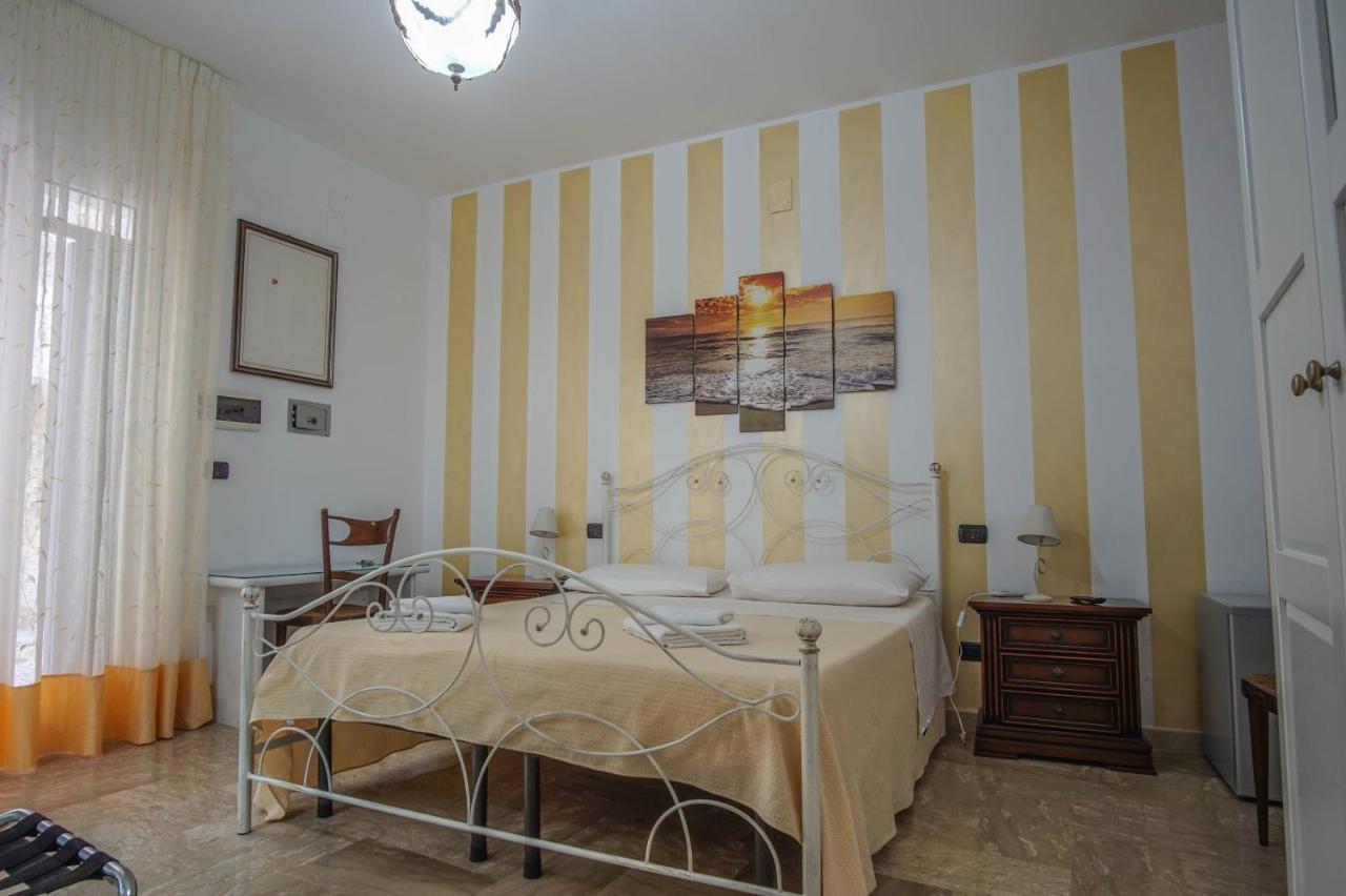 B&B Le Terrazze Mola di Bari Eksteriør billede